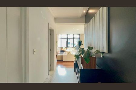 Hall social de apartamento à venda com 3 quartos, 165m² em Cerqueira César, São Paulo