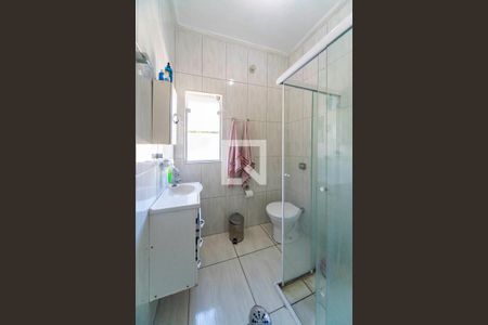 Banheiro Social de casa à venda com 3 quartos, 240m² em Vila Cecilia Maria, Santo André