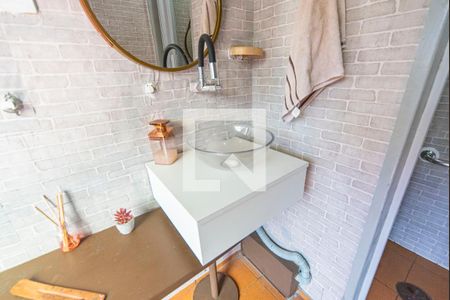 Lavabo de casa à venda com 3 quartos, 240m² em Vila Cecilia Maria, Santo André