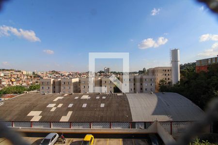 Vista Quarto 1 de apartamento para alugar com 2 quartos, 50m² em Jardim Salete, Taboão da Serra