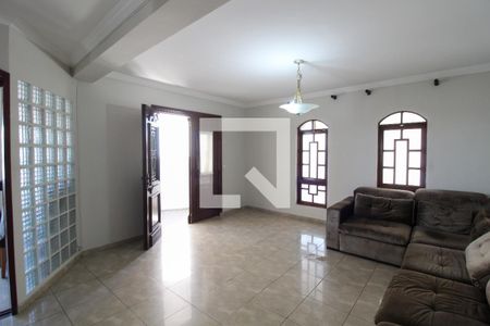 Sala de casa de condomínio à venda com 3 quartos, 250m² em Jardim Jussara, São Paulo