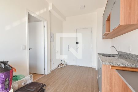 Sala/cozinha de apartamento para alugar com 1 quarto, 29m² em Liberdade, São Paulo