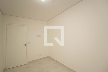 Quarto 2 de apartamento para alugar com 2 quartos, 55m² em Vila Pereira Cerca, São Paulo