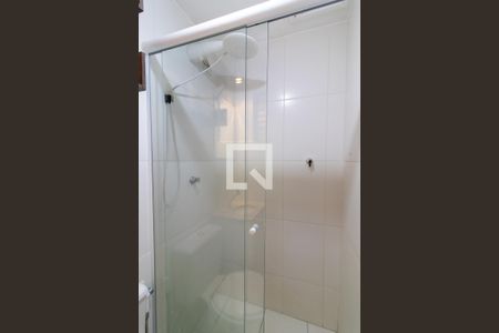 Banheiro da Suíte de apartamento à venda com 2 quartos, 48m² em Vila 31 de Março, Campinas