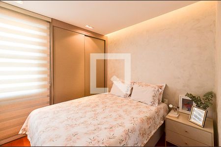 Suíte 1 de apartamento para alugar com 2 quartos, 65m² em Santo Antônio, Belo Horizonte