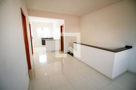 Sala de casa de condomínio para alugar com 2 quartos, 68m² em Sítio do Campo, Praia Grande
