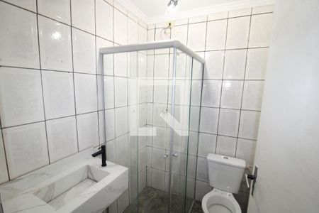 Banheiro de casa para alugar com 1 quarto, 33m² em Parque Monteiro Soares, São Paulo