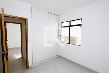 Quarto 1 de apartamento à venda com 3 quartos, 75m² em João Pinheiro, Belo Horizonte