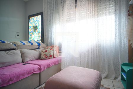 Sala de casa à venda com 2 quartos, 100m² em Santa Rosa de Lima, Porto Alegre