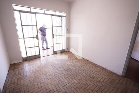 Casa para alugar com 3 quartos, 406m² em Leste Vila Nova, Goiânia