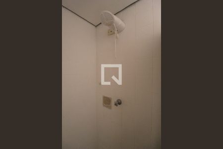 Banheiro de apartamento à venda com 1 quarto, 42m² em Indianópolis, São Paulo