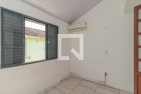Quarto 1 de casa de condomínio para alugar com 2 quartos, 2147483647m² em Cavalhada, Porto Alegre