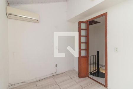 Quarto 1 de casa de condomínio para alugar com 2 quartos, 2147483647m² em Cavalhada, Porto Alegre