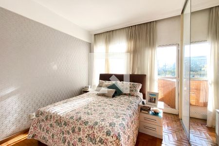 Suite de apartamento à venda com 4 quartos, 147m² em Funcionários, Belo Horizonte