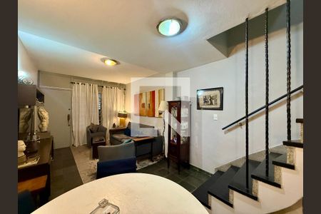 Sala de casa à venda com 2 quartos, 80m² em Santo Amaro, São Paulo