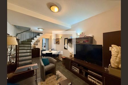 Sala de casa à venda com 2 quartos, 80m² em Santo Amaro, São Paulo