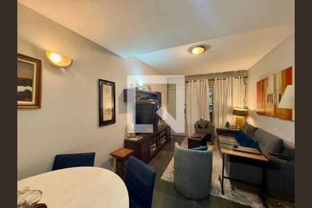 Sala de casa à venda com 2 quartos, 80m² em Santo Amaro, São Paulo