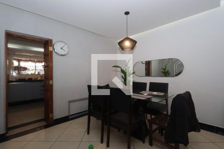 Sala de casa à venda com 3 quartos, 275m² em Vila Antonieta, São Paulo
