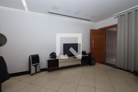 Sala de casa à venda com 3 quartos, 275m² em Vila Antonieta, São Paulo