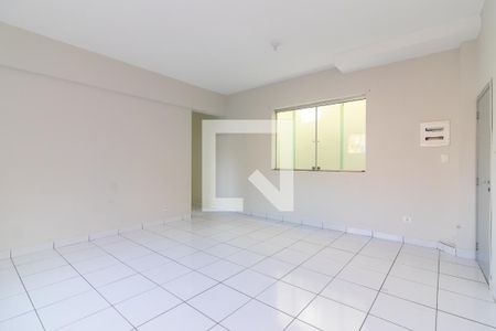 Sala de casa para alugar com 1 quarto, 75m² em Parque Peruche, São Paulo