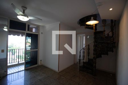 Apartamento para alugar com 3 quartos, 140m² em Icaraí, Niterói