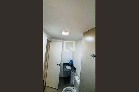 Banheiro de kitnet/studio para alugar com 1 quarto, 31m² em Perdizes, São Paulo