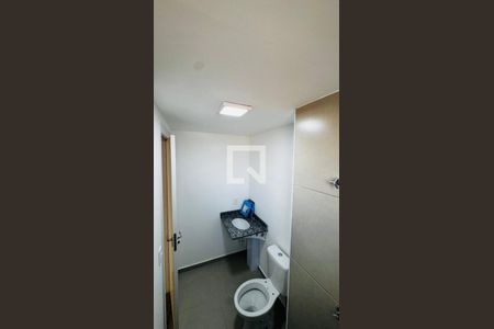 Banheiro de kitnet/studio para alugar com 1 quarto, 31m² em Perdizes, São Paulo