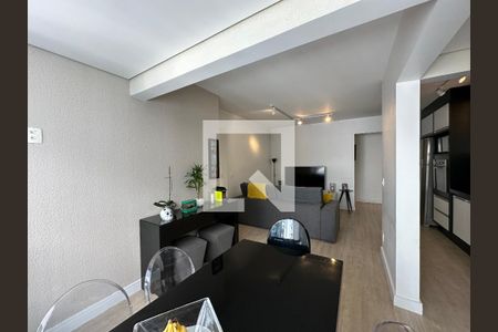 Sala de apartamento para alugar com 2 quartos, 65m² em Green Valley, Barueri