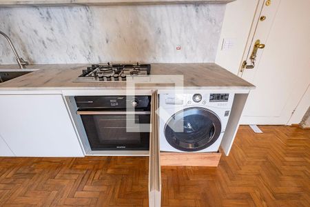 Sala/Cozinha de apartamento para alugar com 2 quartos, 92m² em Cerqueira César, São Paulo