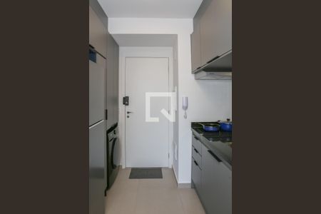 Entrada de kitnet/studio para alugar com 1 quarto, 32m² em Pompeia, São Paulo