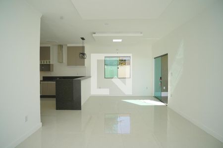 Sala de casa para alugar com 3 quartos, 110m² em Itaipuaçu, Maricá