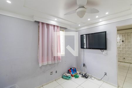 Quarto 1 de apartamento para alugar com 2 quartos, 45m² em Conjunto Habitacional Castro Alves, São Paulo