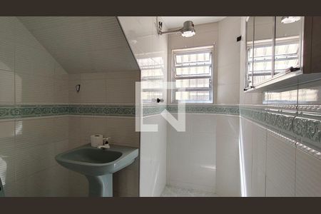 Casa para alugar com 3 quartos, 220m² em Jardim Santa Monica, São Paulo