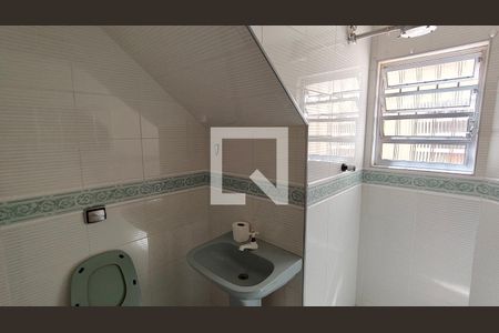 Casa para alugar com 3 quartos, 220m² em Jardim Santa Monica, São Paulo