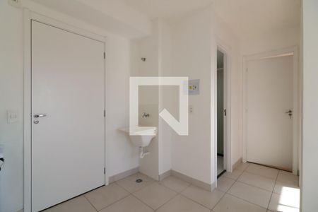 Sala/Cozinha e Área de Serviço de apartamento para alugar com 2 quartos, 32m² em Engenheiro Goulart, São Paulo