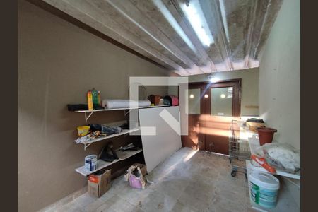 Garagem de casa à venda com 3 quartos, 315m² em Vila Gumercindo, São Paulo
