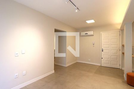 Sala de apartamento à venda com 2 quartos, 67m² em Petrópolis, Porto Alegre