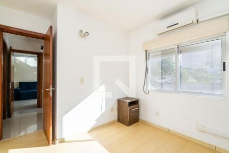 Quarto 2 de apartamento para alugar com 2 quartos, 55m² em Sarandi, Porto Alegre