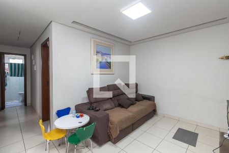 Sala de apartamento à venda com 3 quartos, 80m² em Santa Monica, Belo Horizonte