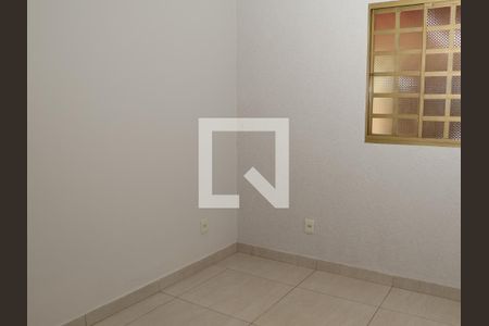 Quarto 1 de casa para alugar com 3 quartos, 300m² em Residencial Mansoes Paraiso, Goiânia