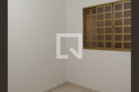 Quarto 1 de casa para alugar com 3 quartos, 300m² em Residencial Mansoes Paraiso, Goiânia