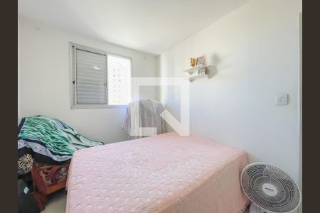 Quarto 1 de apartamento para alugar com 2 quartos, 55m² em Jardim Roberto, Osasco