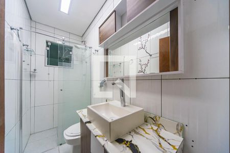 Banheiro Social de casa para alugar com 2 quartos, 90m² em Campestre, Santo André