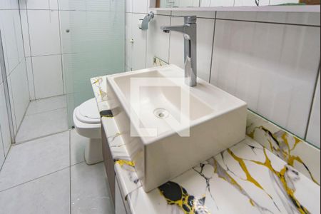 Banheiro Social de casa para alugar com 2 quartos, 90m² em Campestre, Santo André