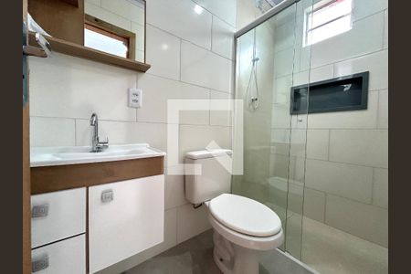 Banheiro  de kitnet/studio para alugar com 1 quarto, 40m² em Alto Ribeirão Leste, Florianópolis