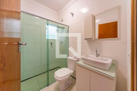 Banheiro  de casa à venda com 5 quartos, 268m² em Campestre, Santo André