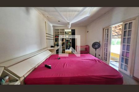 Casa à venda com 3 quartos, 350m² em Jardim Icarai, São Paulo