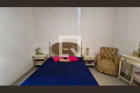 Casa à venda com 3 quartos, 350m² em Jardim Icarai, São Paulo