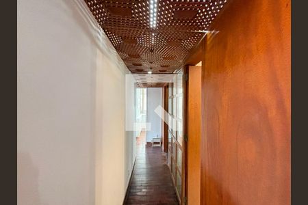 Sala - corredor de acesso de apartamento para alugar com 3 quartos, 126m² em Lagoa, Rio de Janeiro