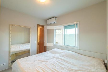 Quarto 1 Suíte de apartamento para alugar com 2 quartos, 160m² em Hugo Lange, Curitiba